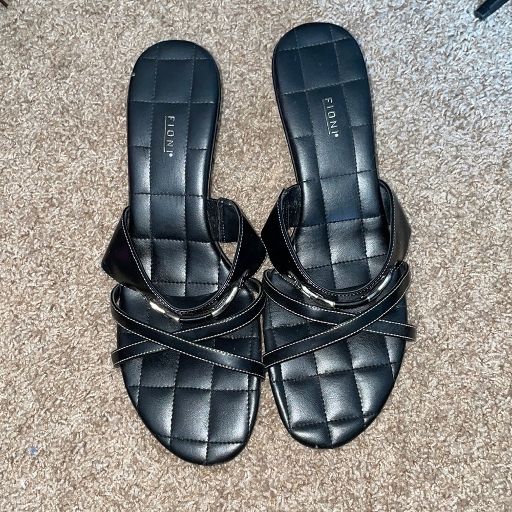 ⭐️ DONATED ⭐️ Black Slide-In Sandals - Picture 1 of 4